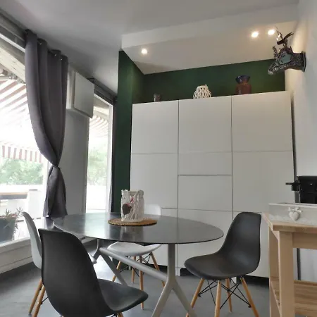 Apartament Penthouse Close The *